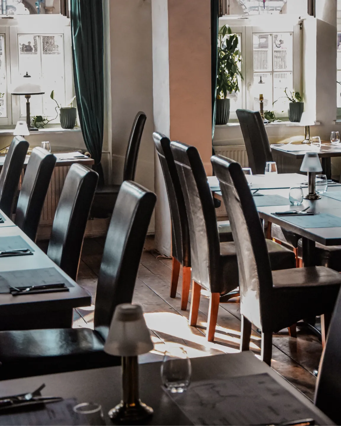 Delmonico - Steakhouse, Friends & Wine