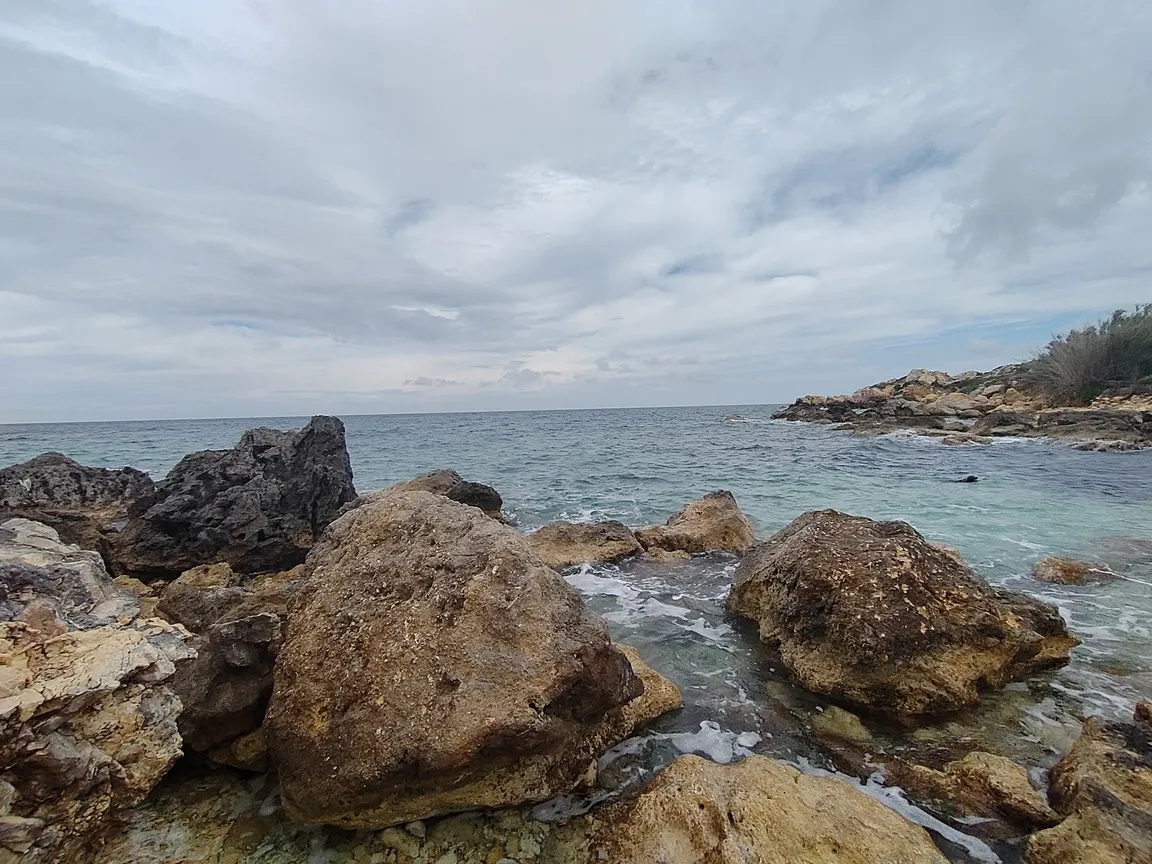 Għajn Ħadid Beach