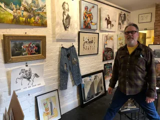 DONT WALK WALK Gallery