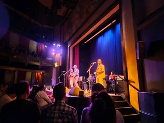 Old Town School of Folk Music - Gary & Laura Maurer Concert Hall