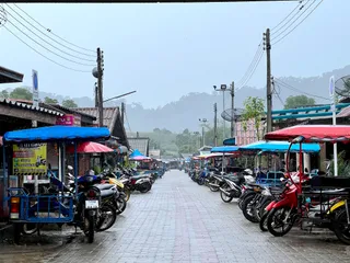 Banphrao Pier