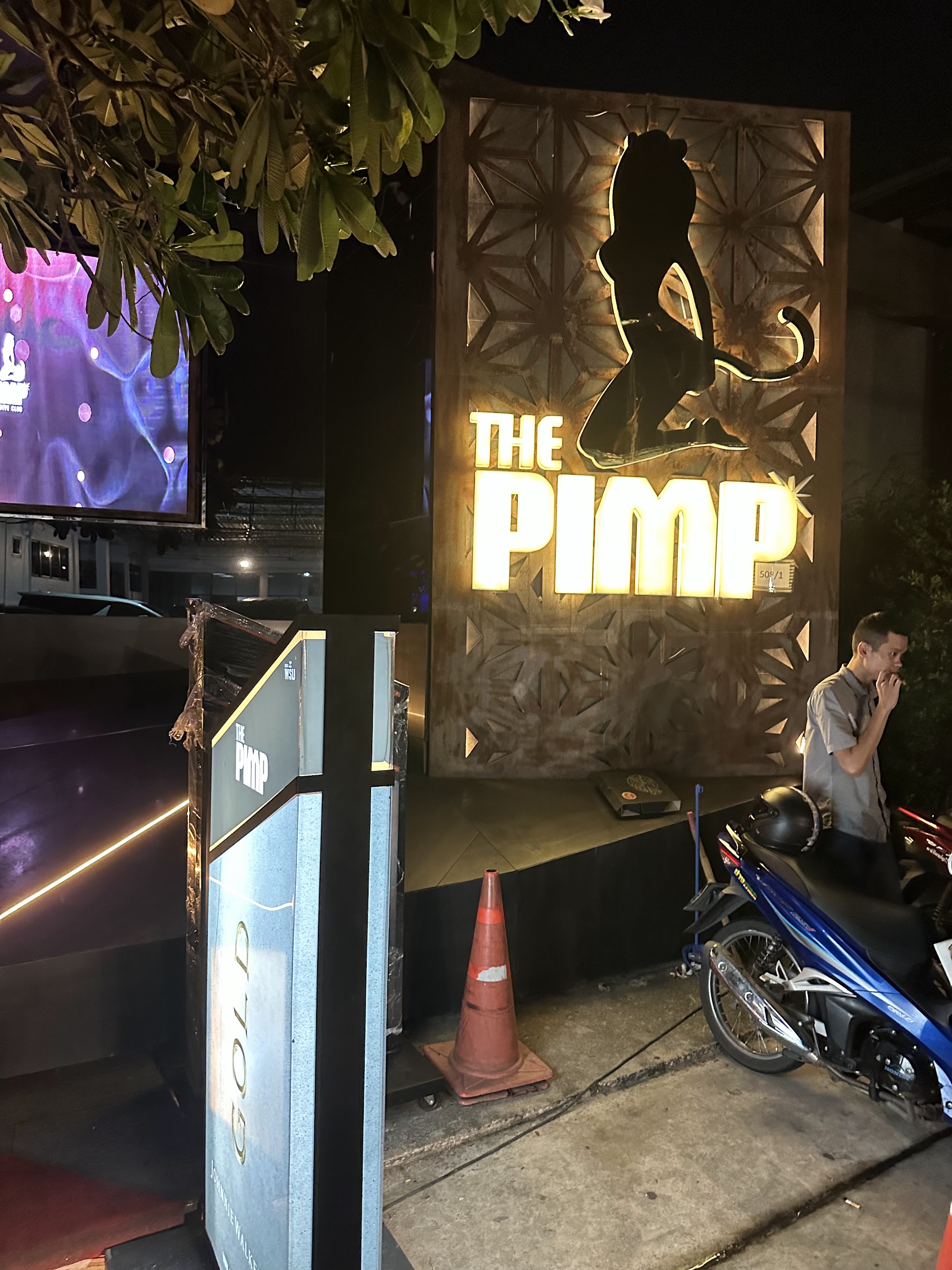 THE PIMP CLUB BANGKOK | Hopsa