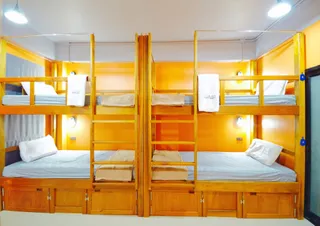 NOMAD Hostel Krabi