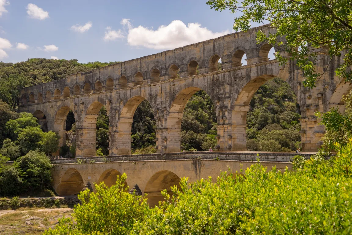 Akwedukt Pont-du-Gard