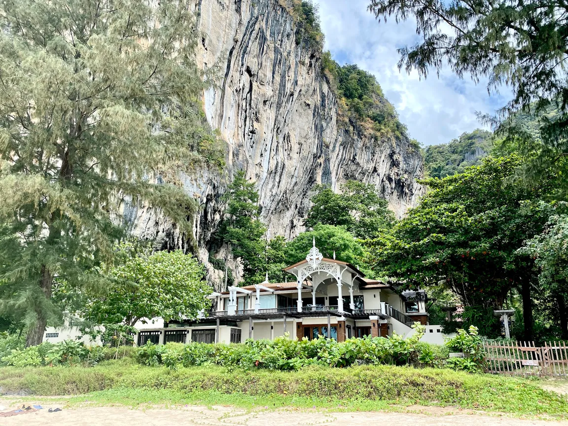 Railay West Beach