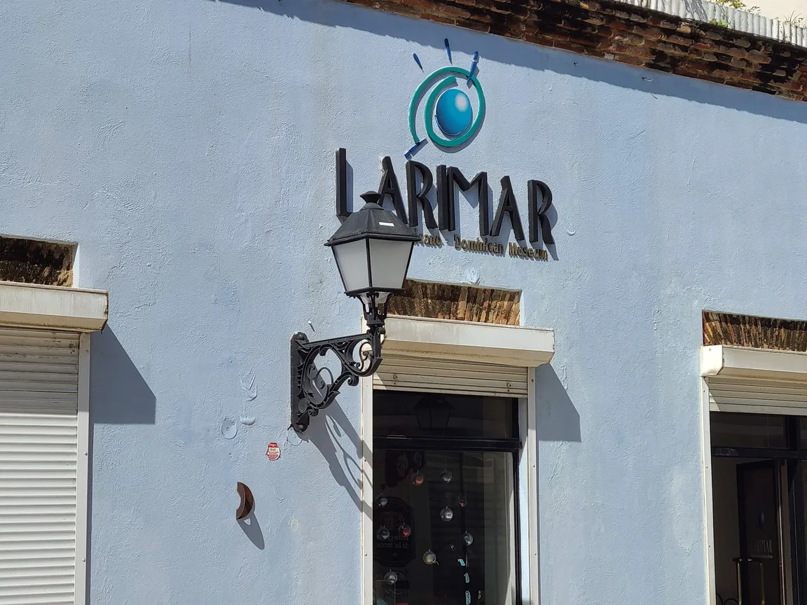 Museo del Larimar