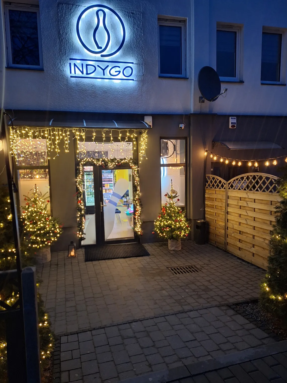 Kręgielnia INDYGO - Pizza, Kebab, Burger Jasło