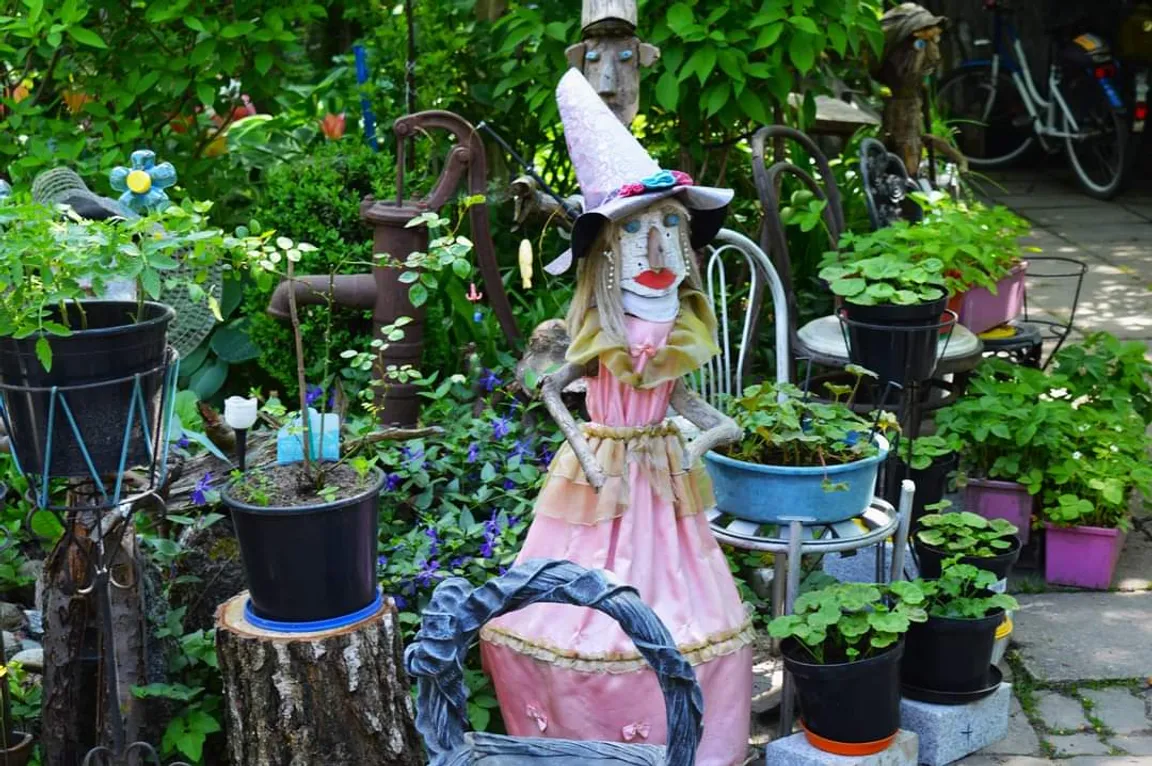 Wooden Sculptures Garden