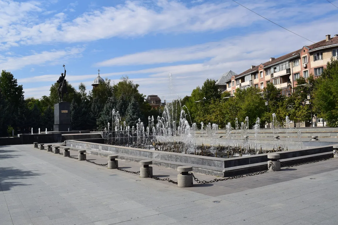 Mihai Viteazul Square