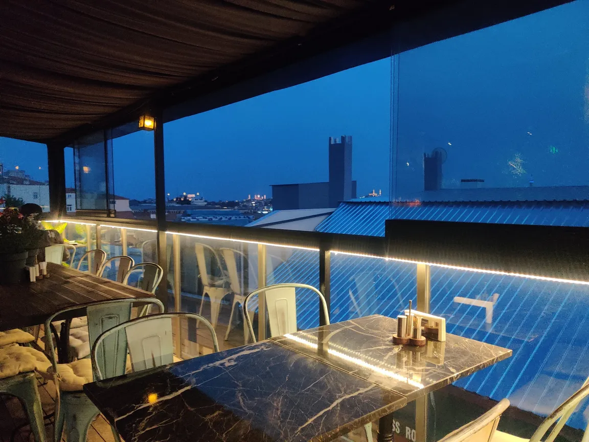 Zula Galata Rooftop Bar