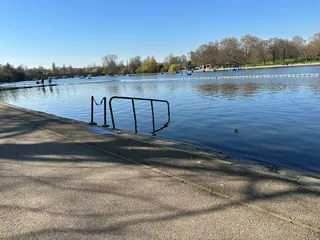 Serpentine Lido