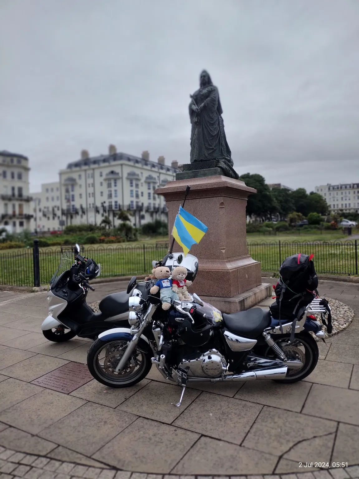 Queen Victoria Statue