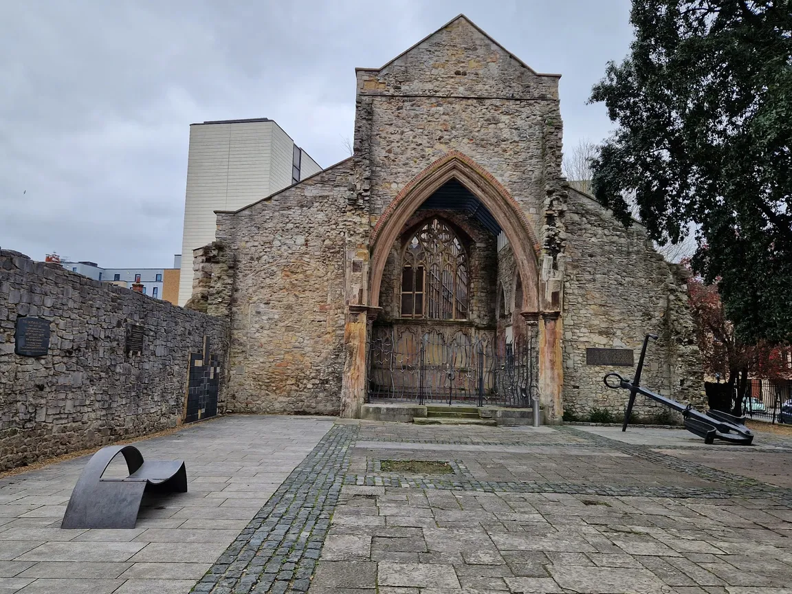 Holyrood Church