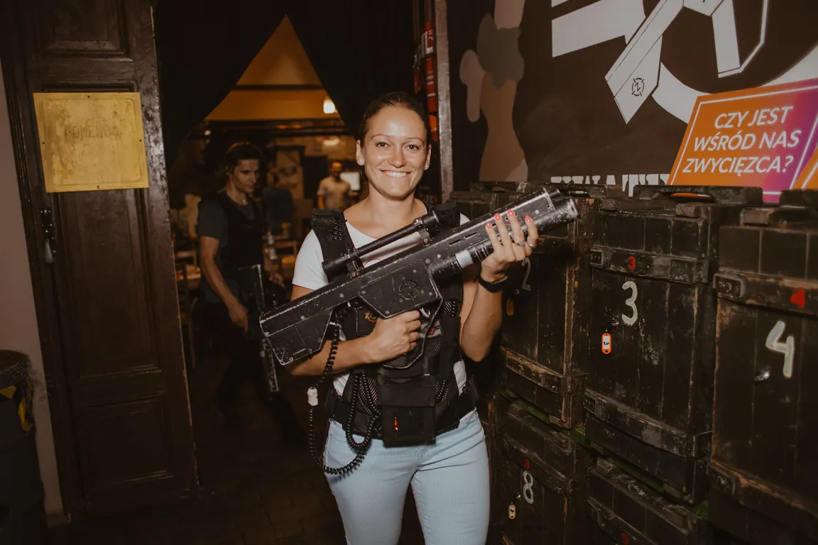 Kwatera Główna Centrum Laser Tag - Wystrzałowa Zabawa!
