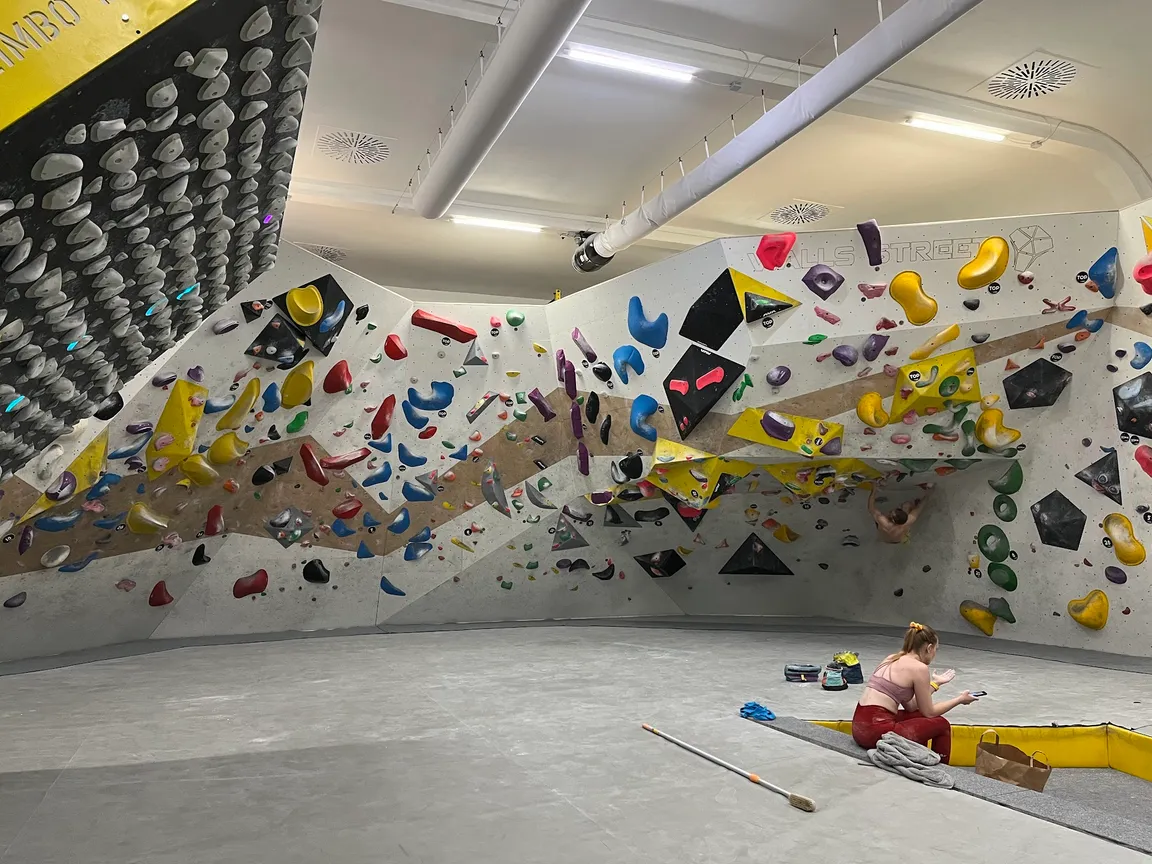 Wspinanie Katowice - LIMBO Bouldering