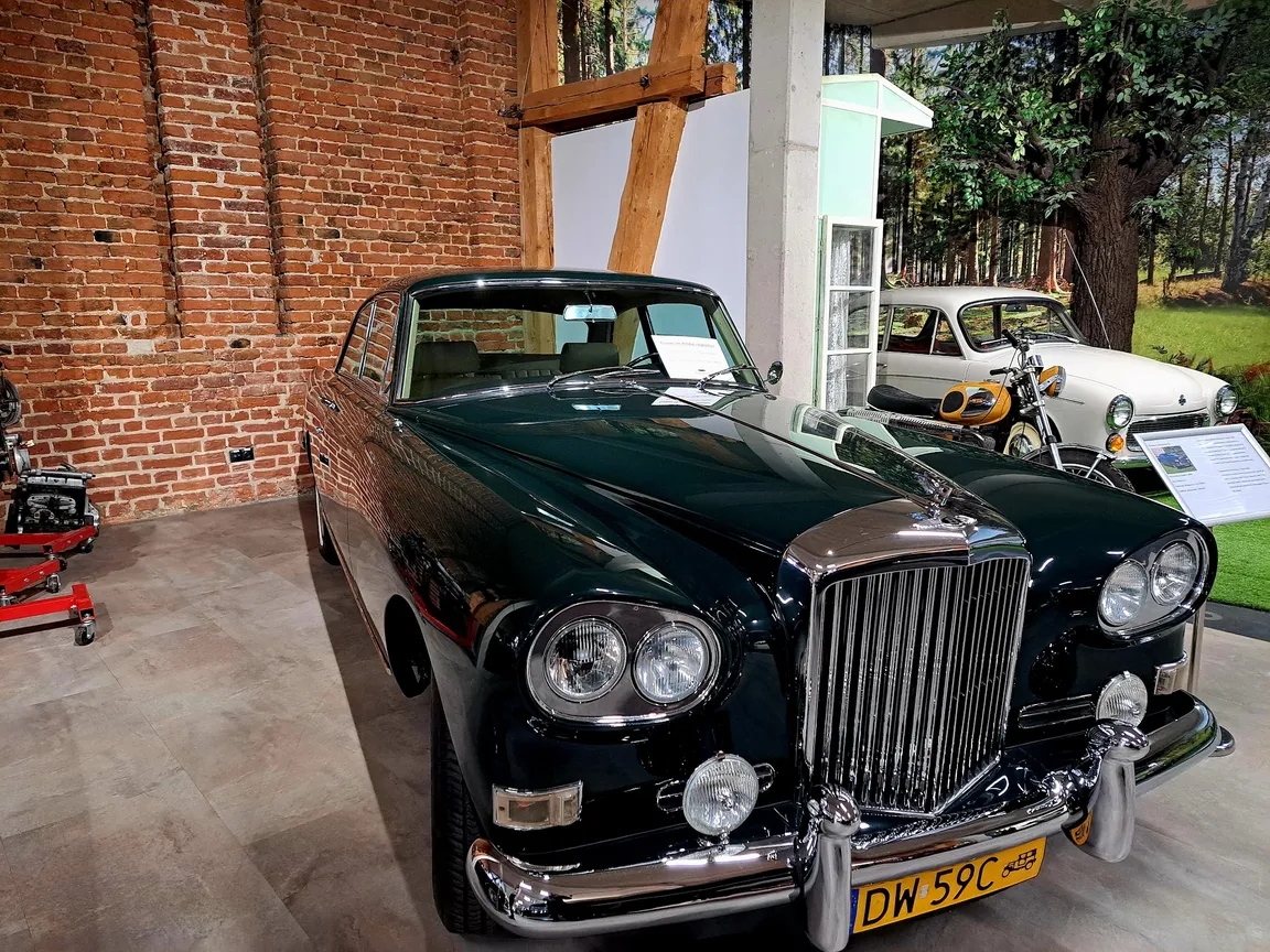 Muzeum Motoryzacji i Techniki Zamek Topacz