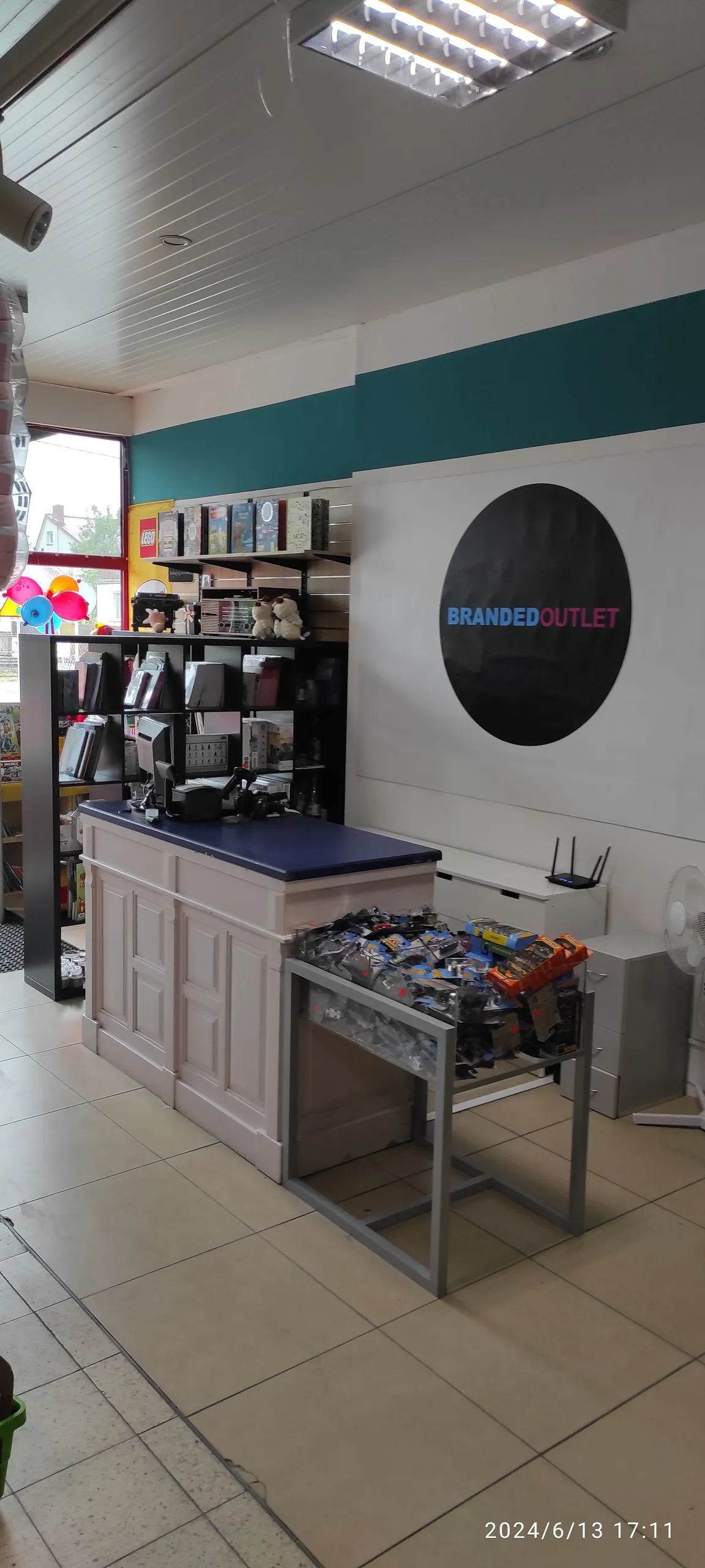 TOYS WORLD