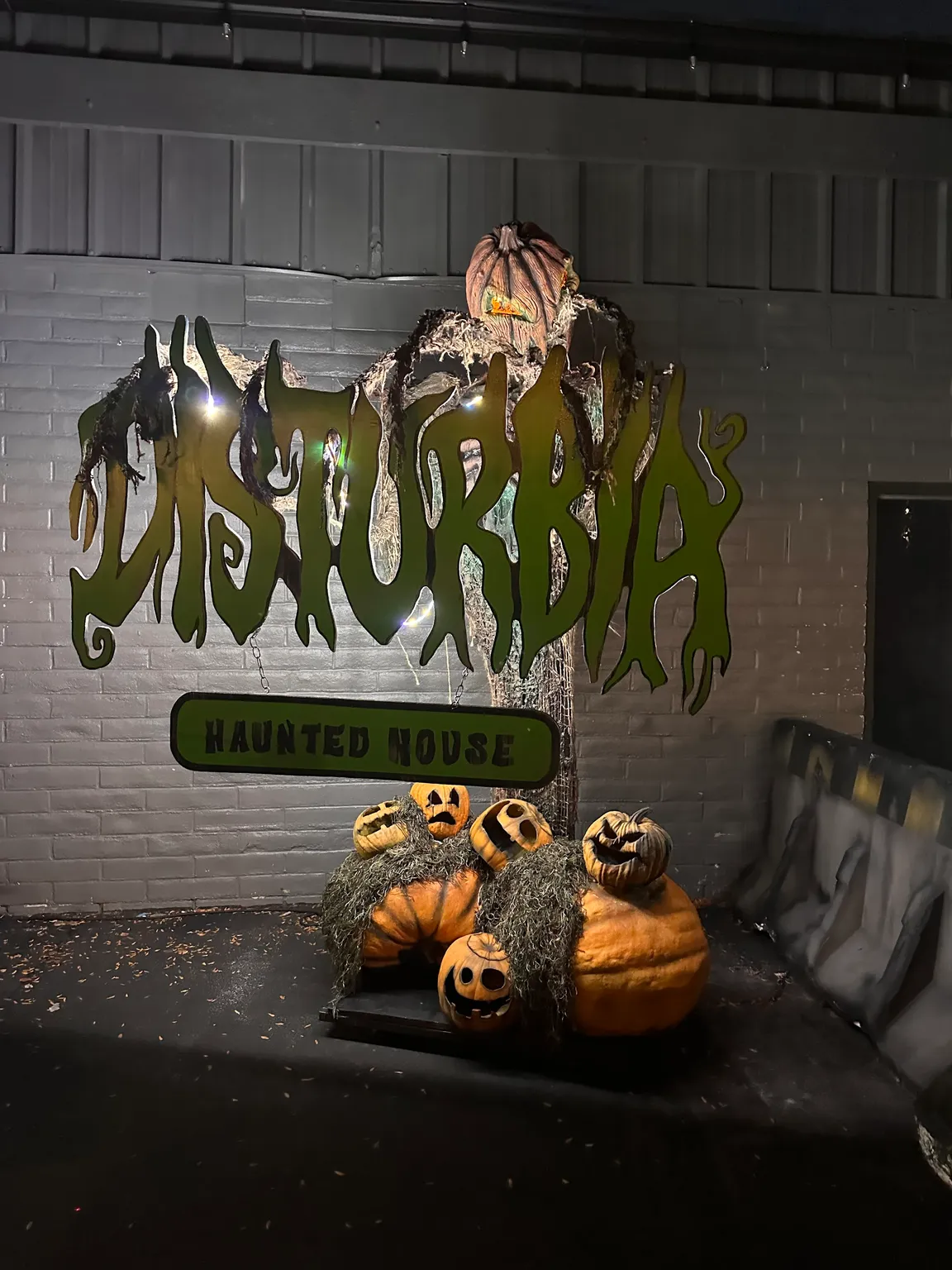 Disturbia Haunted House Chicago