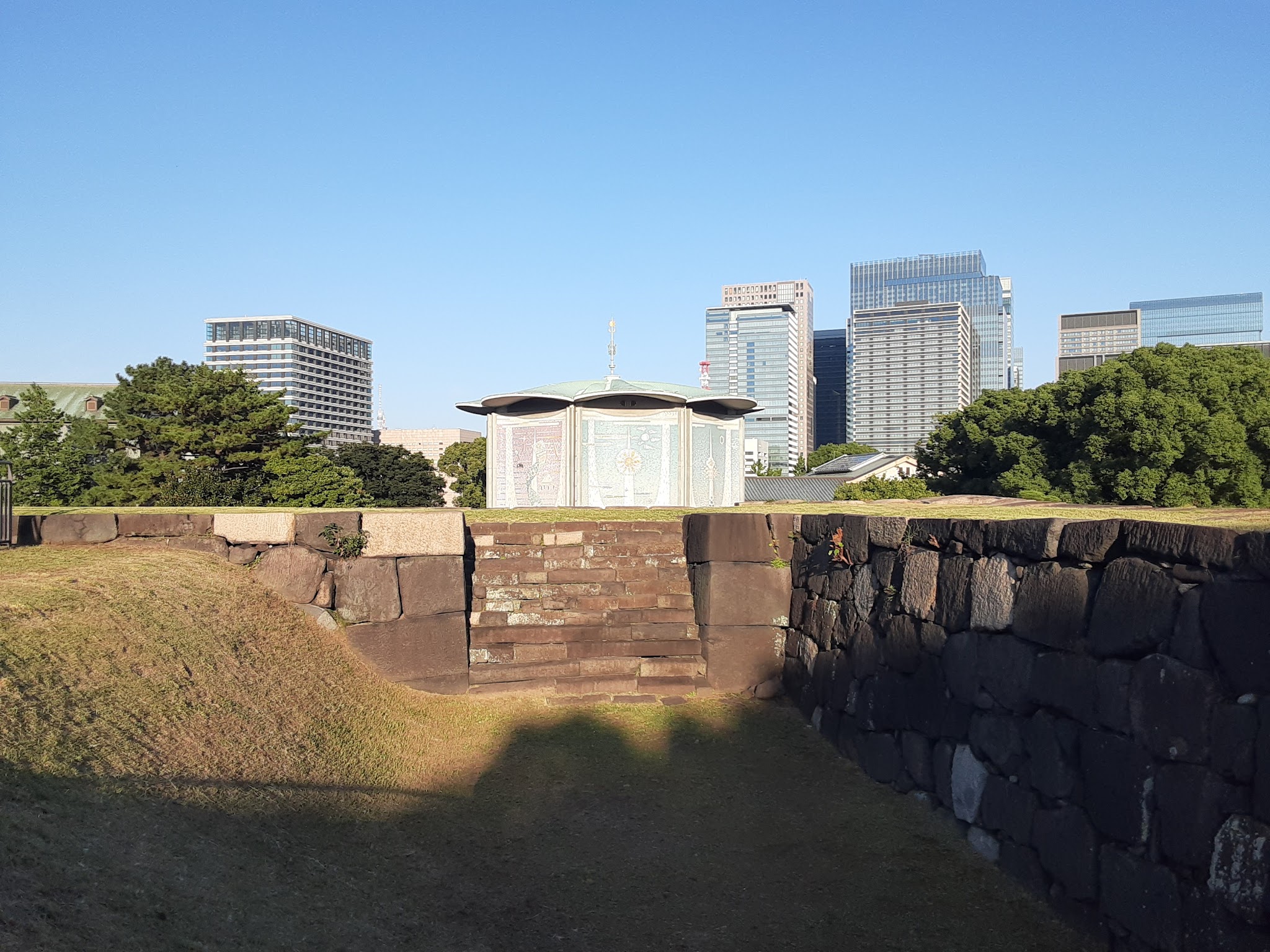 Edo Castle Ruins | Hopsa