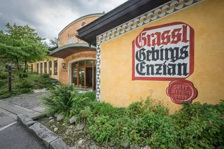 Enzianbrennerei Grassl / Distillery