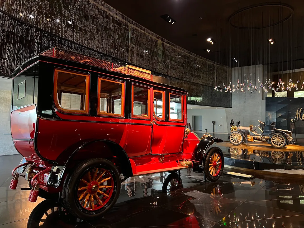 Mercedes-Benz Welt