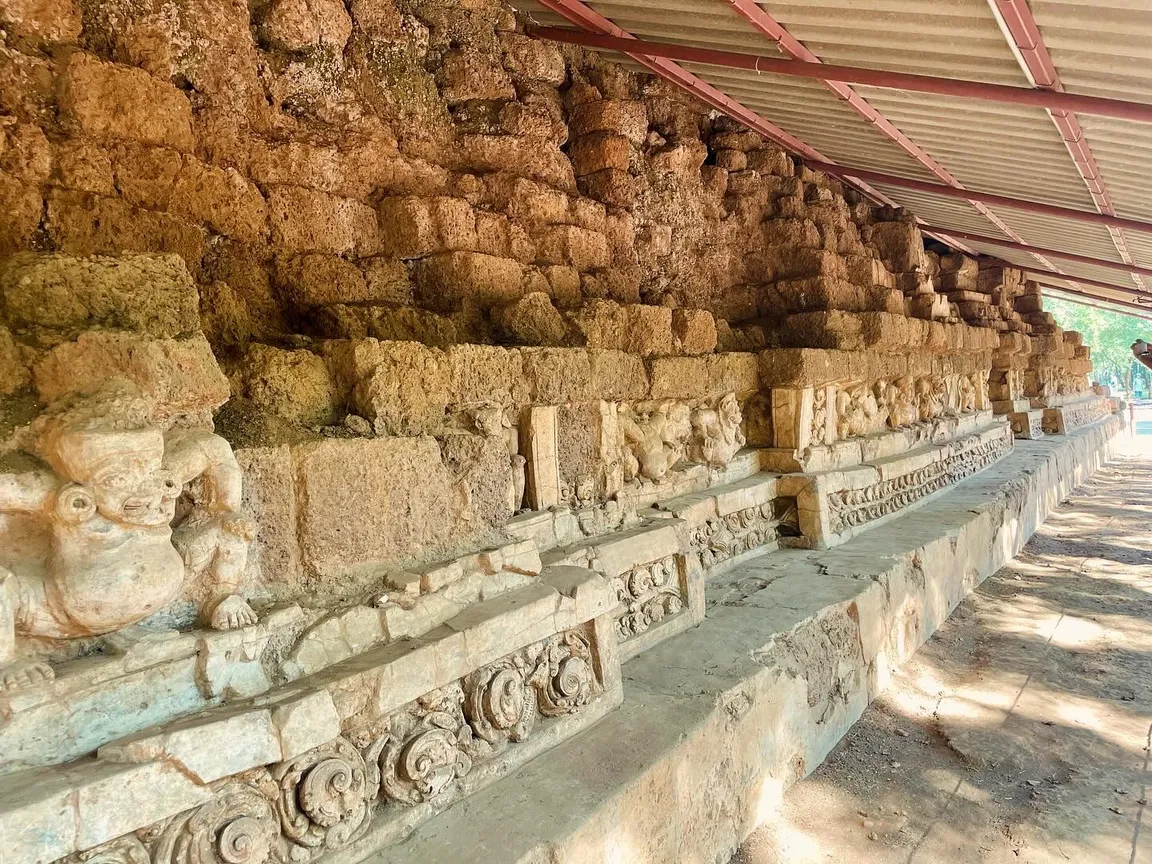 Si Thep Historical Park