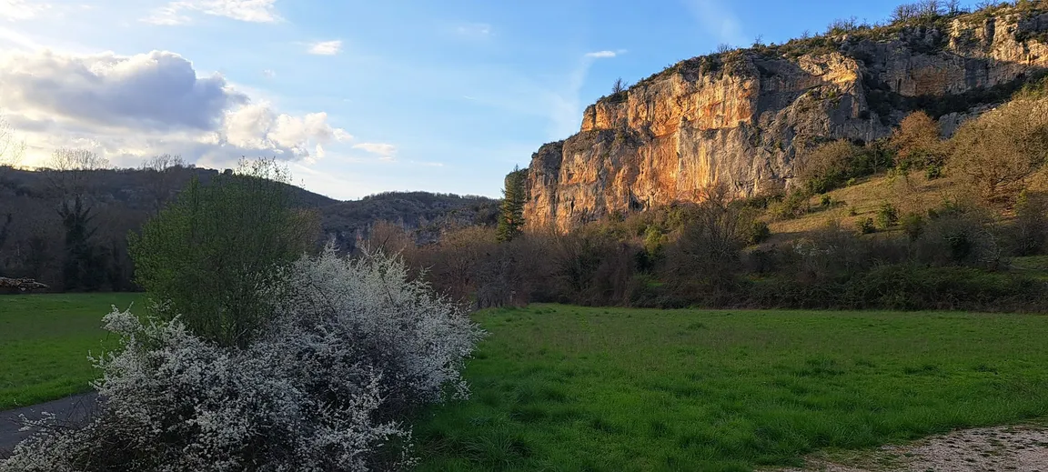 GR 651 Vallée du Célé. De Béduer à Bouziès (Lot)