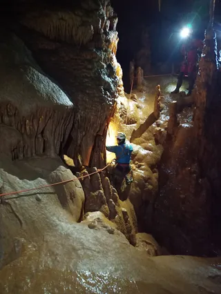 Quercy Aventure : Spéléologie Canyoning Via ferrâta Escalade à Figeac dans le Lot