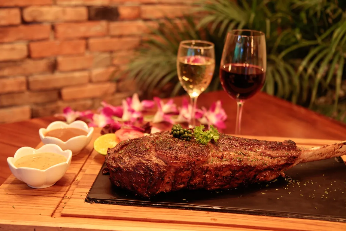 Carnivore Steak & Grill