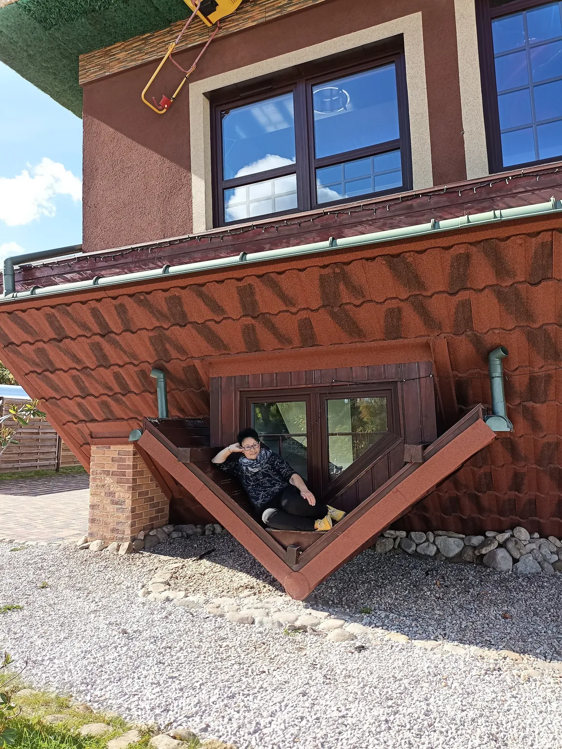 Chata na głowie.