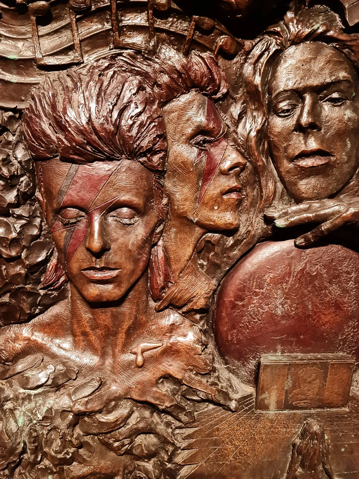 David Bowie Statue