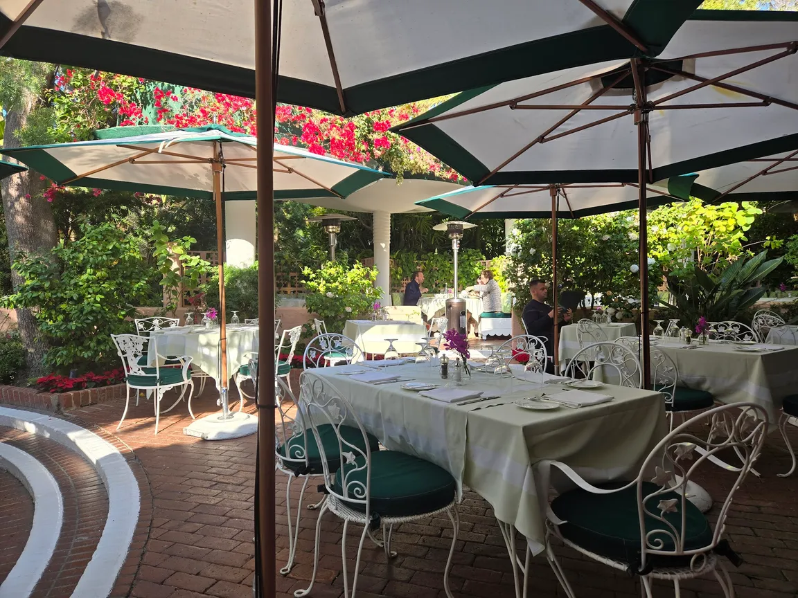 Polo Lounge