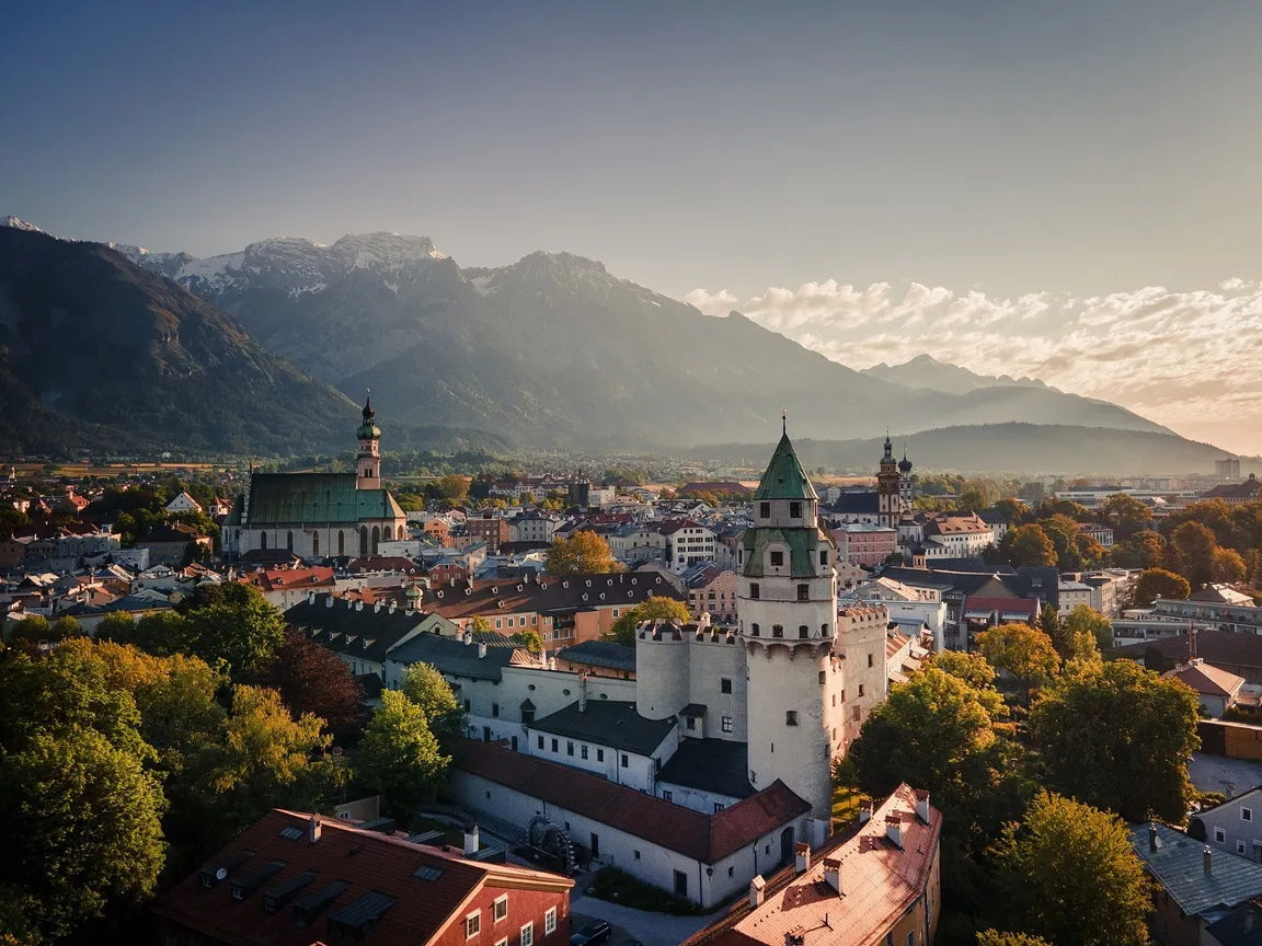 Burg Hasegg / Münze Hall in Tirol