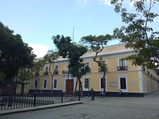 Casa Amarilla "Antonio José de Sucre"
