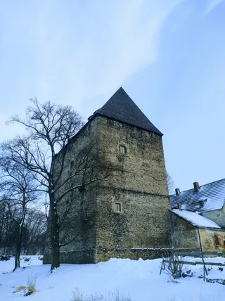 Targ pod wieżą