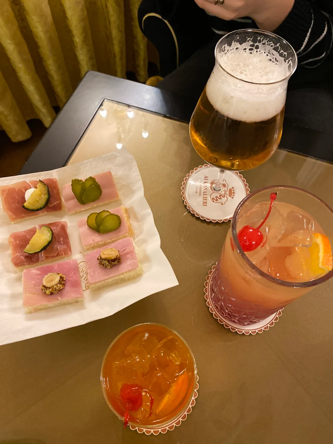 Bat Bar Lounge & Terrace