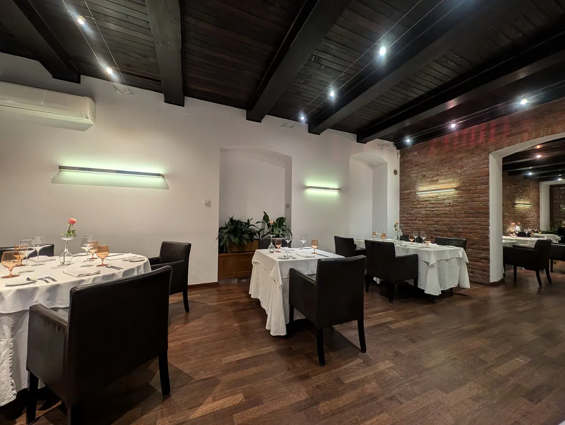 Albertina Restaurant & Wine