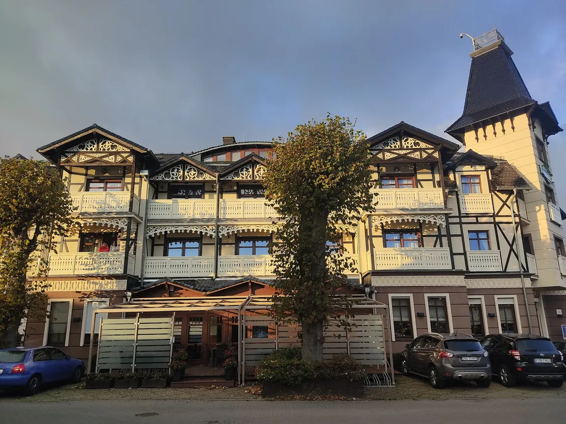 STARY DZIWNÓW. Hotel, Spa