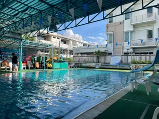 Nawee Swimming Pool