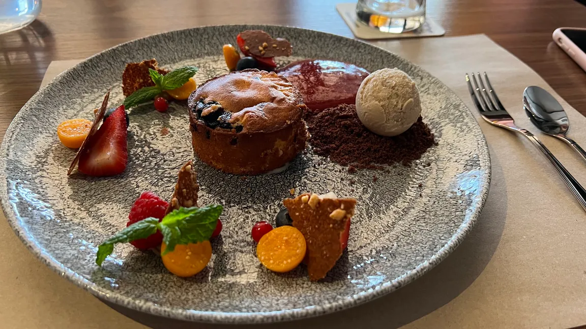 Zafishowani - restaurant - wine bar&store