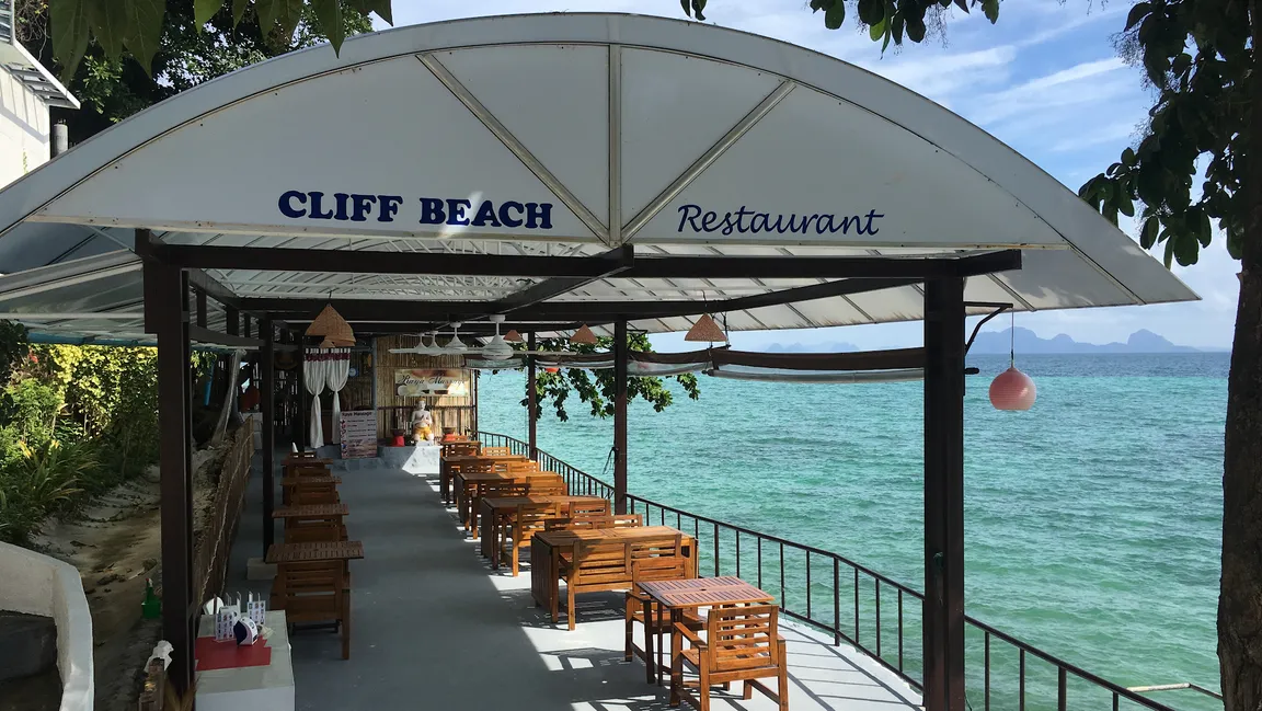 Cliff Beach Bar and Restaurant Koh Ngai Cliff Beach Resort