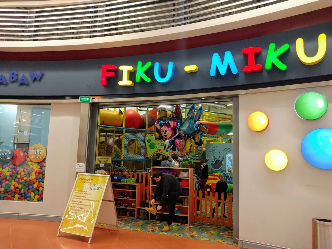 SALA ZABAW FIKU-MIKU
