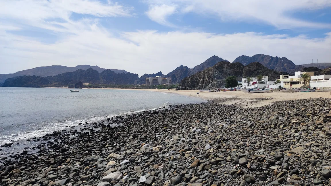 Bustan Beach & Boat Tours