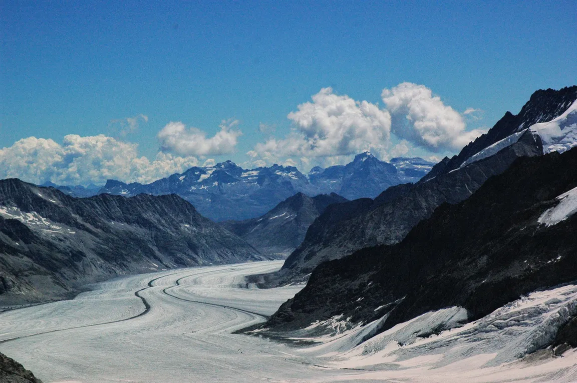 Jungfrau-Aletsch-Bietschhorn