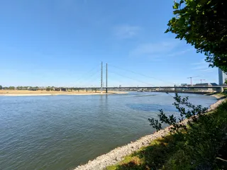 Rheinuferpromenade Düsseldorf