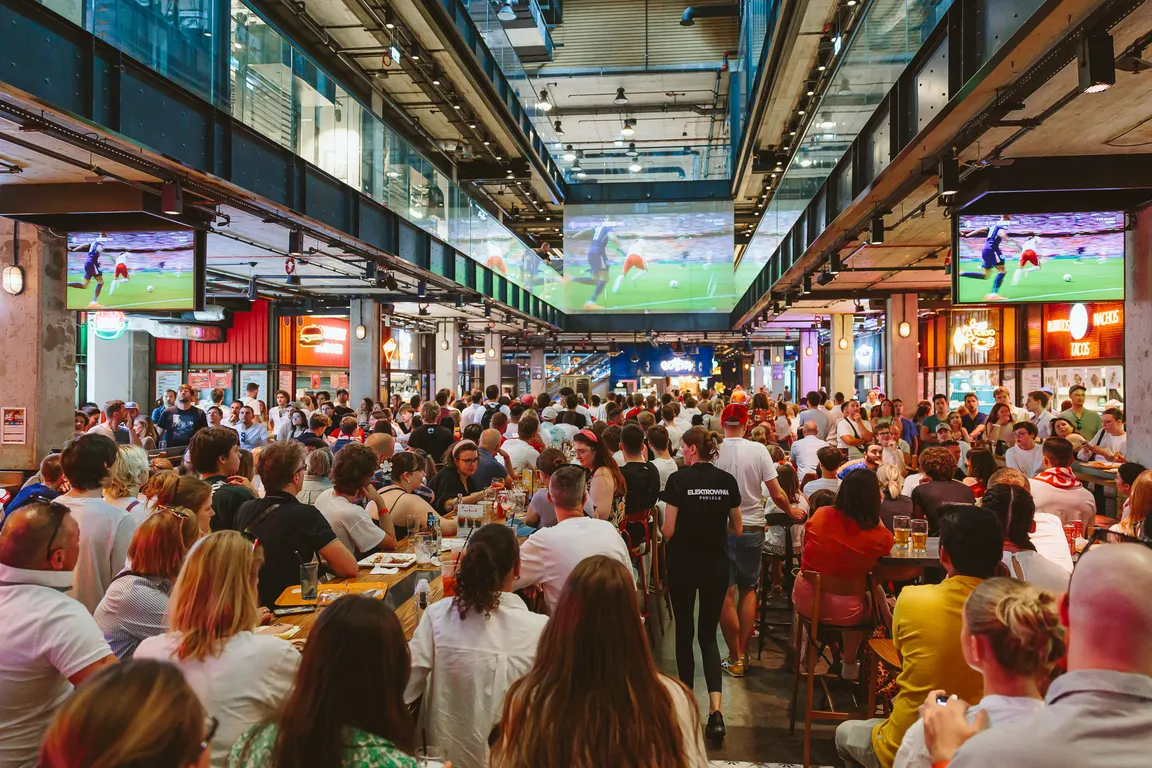 Food Hall Elektrownia Powiśle