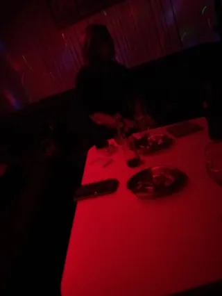 Caffe Bar / Noćni klub "M" (Kod Mome)
