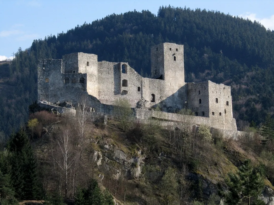 Zamek Strečno