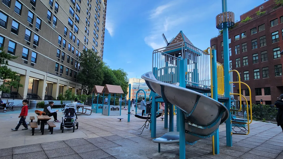 Pearl Street Playground