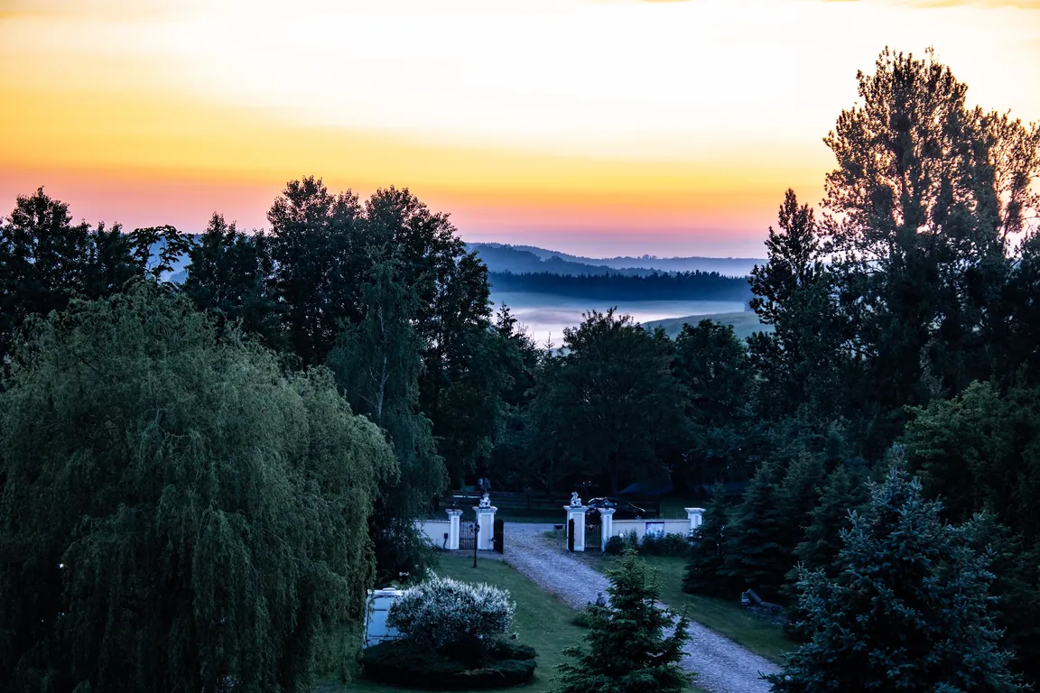 DWOREK „BŁĘKITNY ANIOŁ”